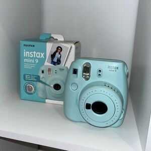 Fujifilm Instax Mini 9 Instant Camera (Ice Blue)